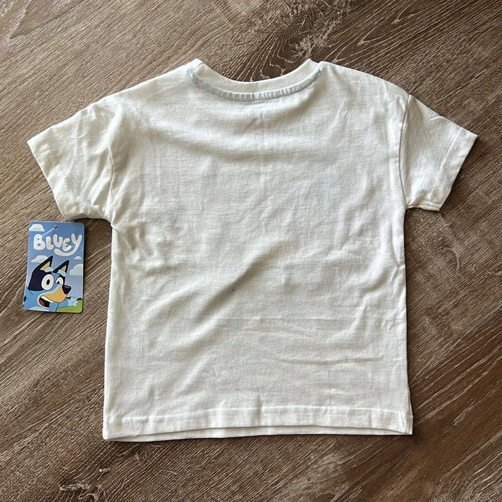 Bluey NWT Boys Shirt and Shorts Set size 4T - Picture 3 of 9